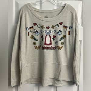 Disney Park EPCOT Germany
Pavilion Women's Octoberfest Long Sleeve